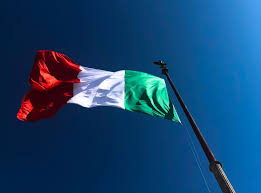 Italie : Giorgia Meloni prête à geler l’âge de la retraite à 67 ans, malgré l’alerte sur la dette