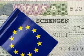 Schengen à prix d’or : 600.000 Marocains paient (cher) leur rêve européen en 2024