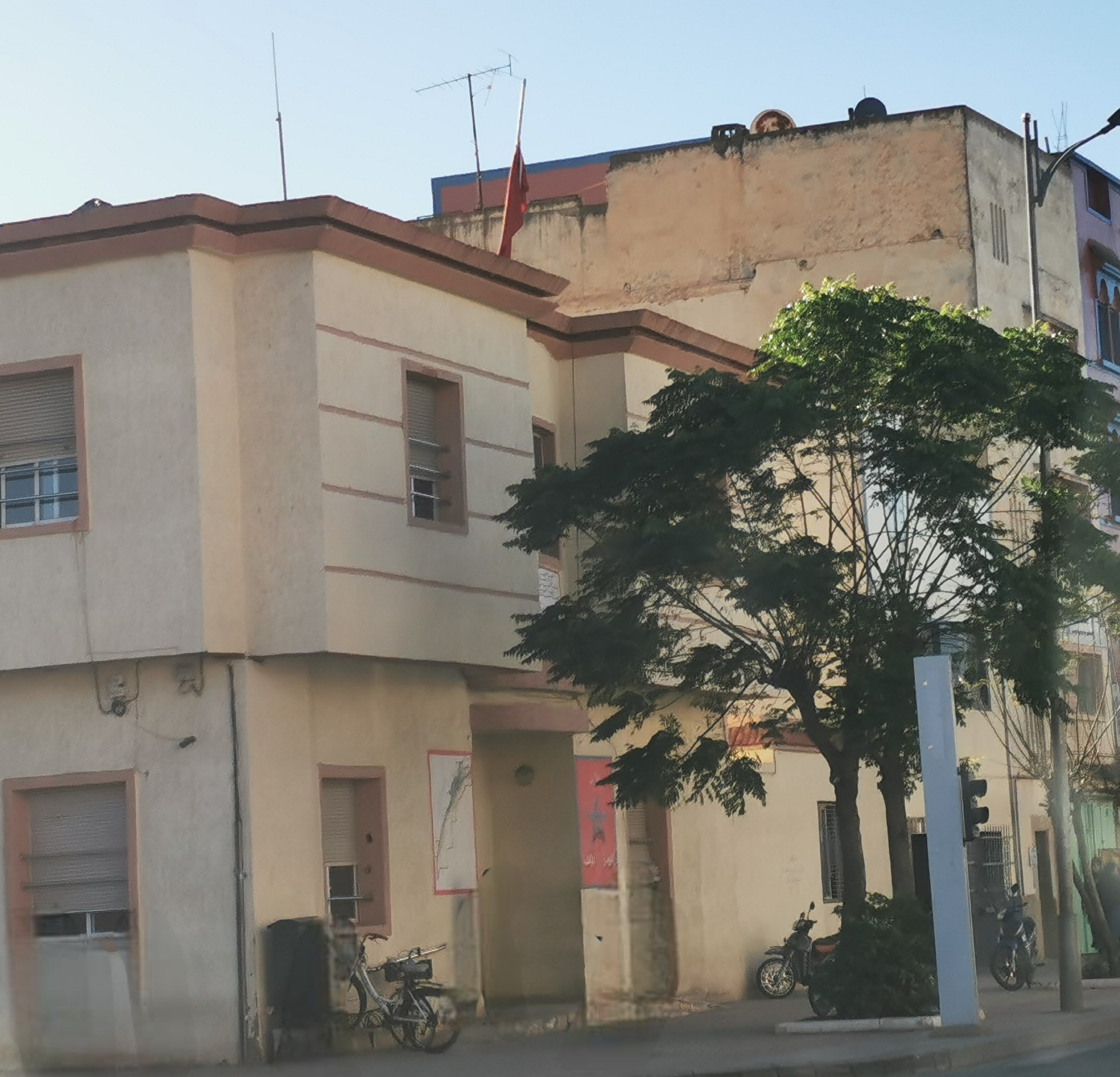 {"remix_data":[],"remix_entry_point":"challenges","source_tags":["local"],"origin":"unknown","total_draw_time":0,"total_draw_actions":0,"layers_used":0,"brushes_used":0,"photos_added":0,"total_editor_actions":{},"tools_used":{"remove":1,"transform":1},"is_sticker":false,"edited_since_last_sticker_save":true,"containsFTESticker":false}