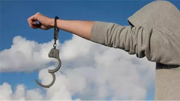 خريبكة | تقديم، تنازل، ثم الإفراج… هكذا طُوي ملف الشيك بدون رصيد