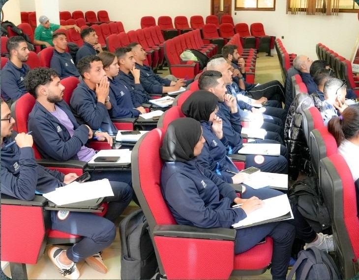 بني ملال خنيفرة تحتضن محطة تكوينية جديدة لإعداد مدربي المستقبل المعتمدين من CAF.