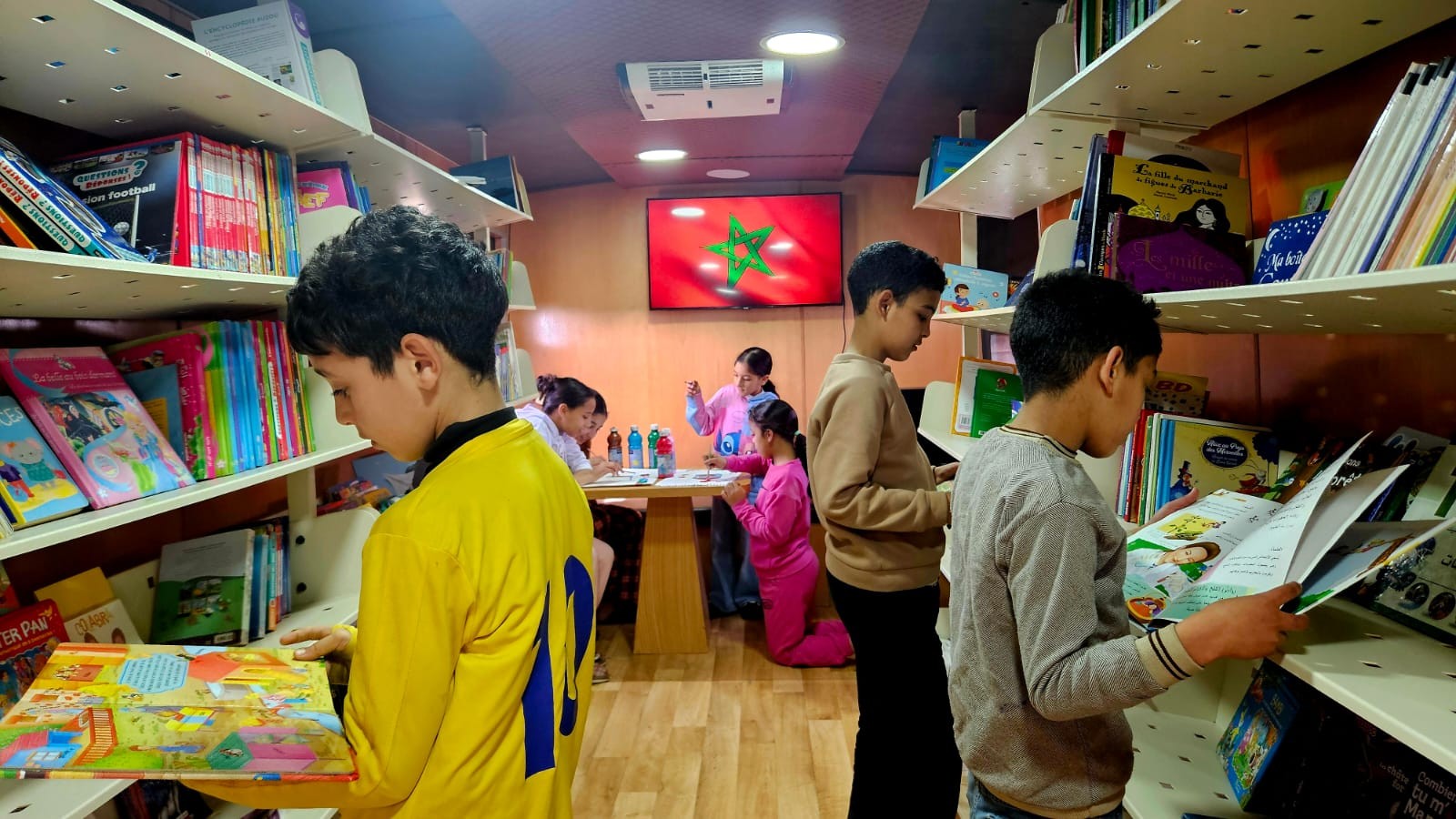 “القراءة للجميع” تستقطب أزيد من 100 متعلم بأبي القنادل بسلا.