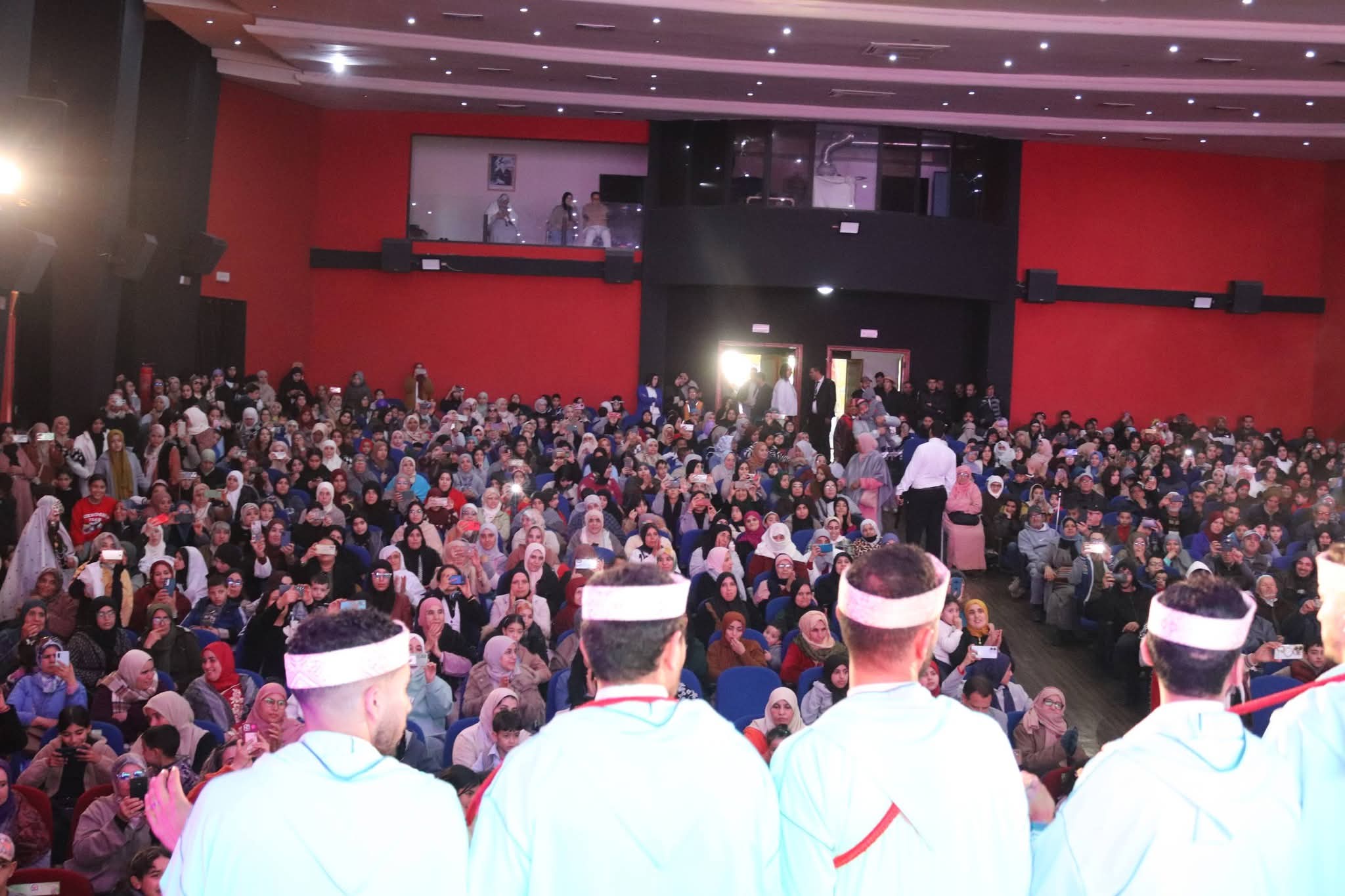 خريبكة… ليلة ليست ككلّ الليالي ليلة الوفاء تُعيد الاعتبار للعمل النقابي الجاد وتُكرّس ريادة النقابة الوطنية للتجار والمهنيين