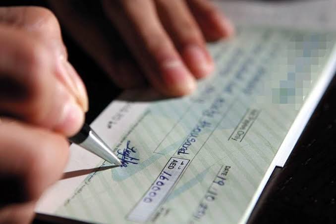 الشيك بدون رصيد لم يعد طريقًا إلى السجن