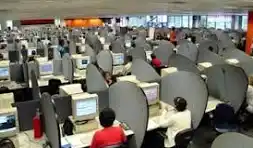 Centres d’appels au Maroc : la nouvelle loi française menace des dizaines de milliers d’emplois