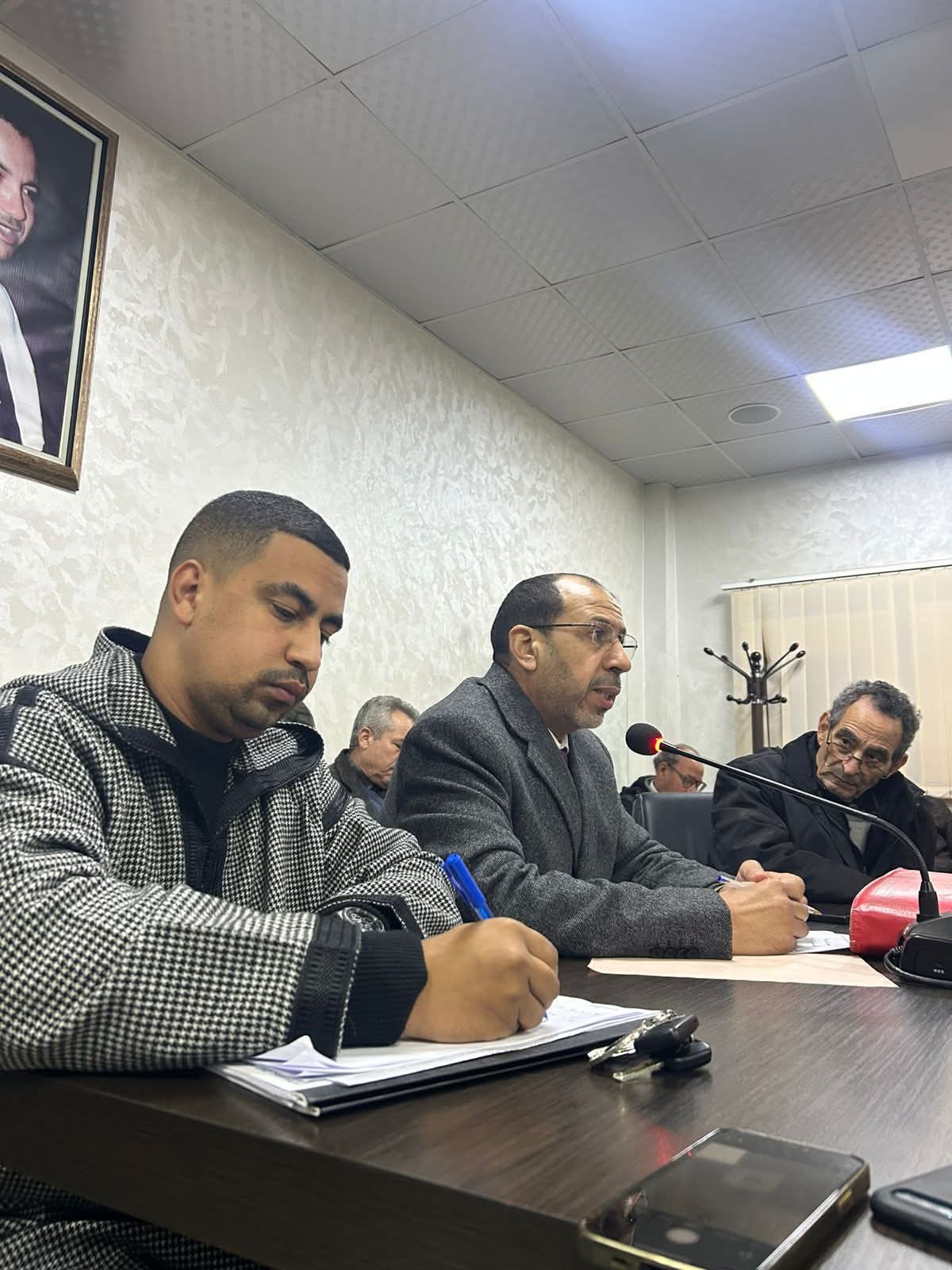 اش كاين فخريبكة… المحامون الشباب كيقلبو فالقانون 24.70 وكيطرحو أسئلة على تعويضات حوادث السير