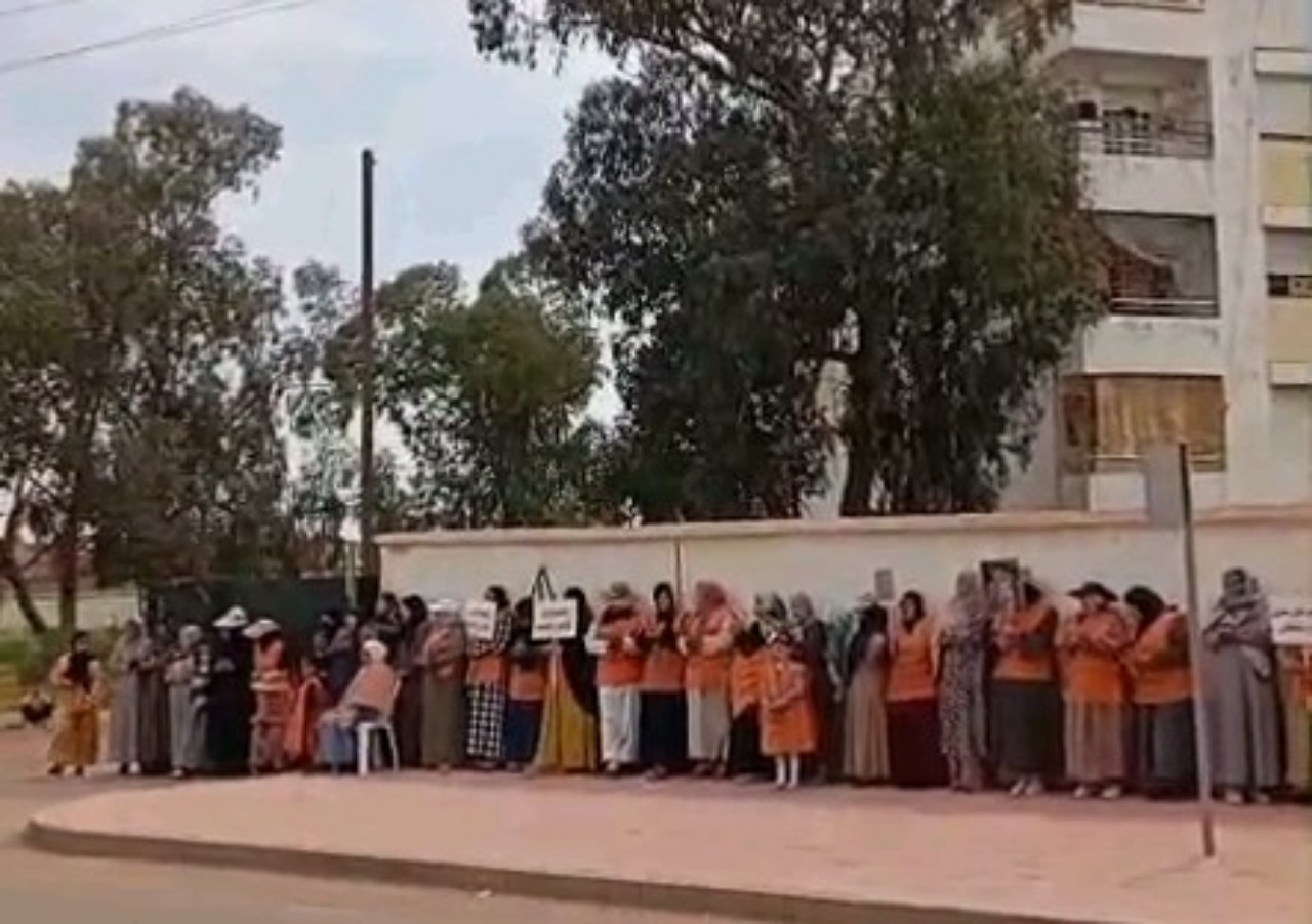 خريبكة… الجنود المتقاعدون كاعين ومقلقين: بغينا غير القانون يتطبق