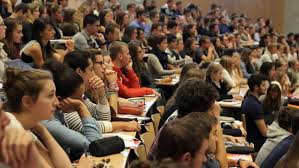 Étudier en France : la fin d’un rêve pour des milliers d’étudiants marocains